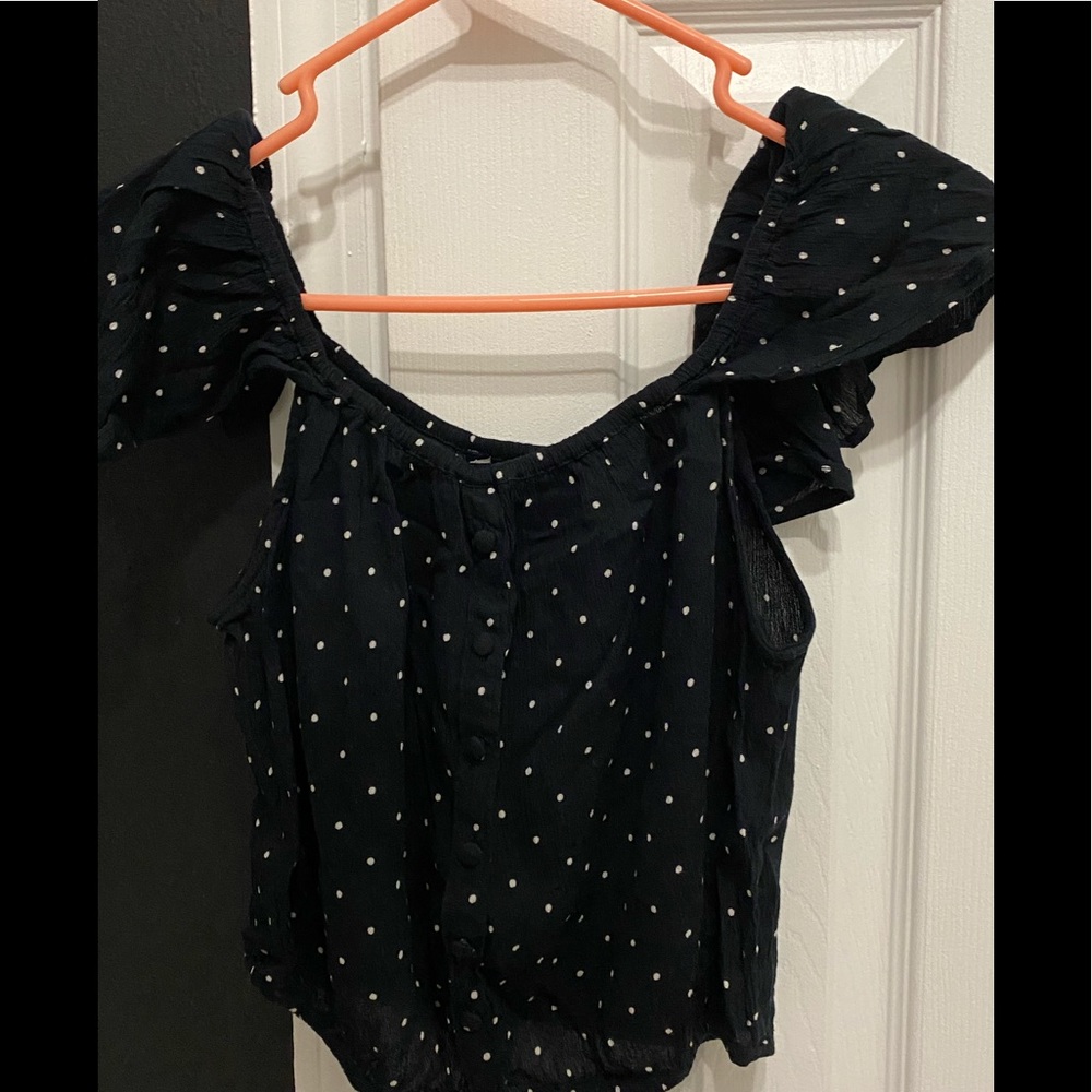 Polka dot cropped shirt